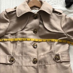 Kenneth Cole trench size medium